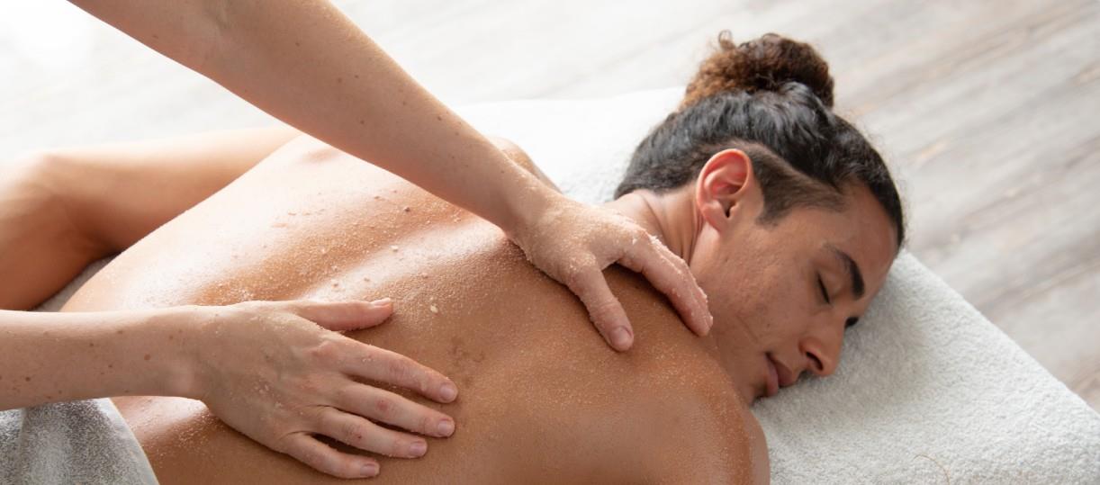 MBP_0277 CROP REVERSE